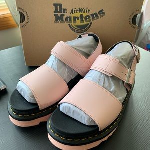 Brand new Dr martens Voss sandal